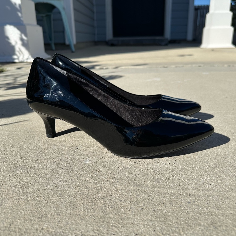 ROCKPORT Heels Womens Size 8.5M Black Patent Leather Pointed Dress Shoe Formal